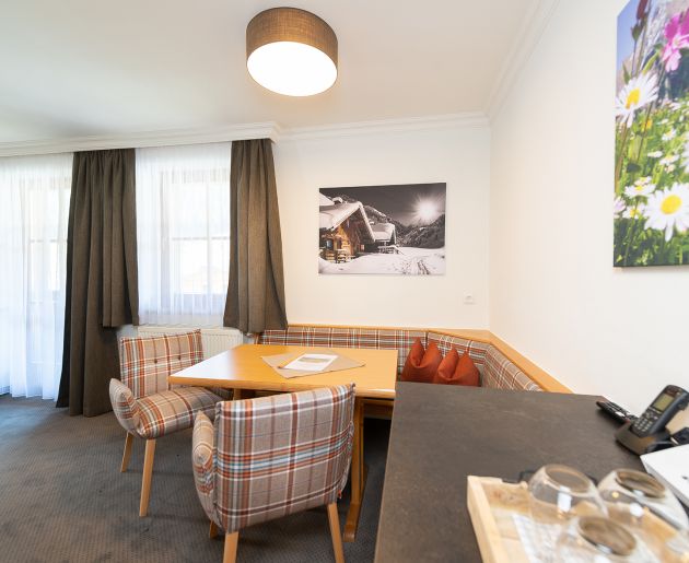 Wohnzimmer Familiensuite Edelweiss